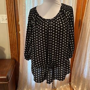 Daniel Rainn black with cream polka dots design
